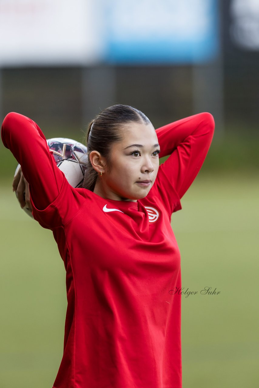 Bild 184 - wCJ Eimsbuettler TV - FC Rosengarten : Ergebnis: 2:0